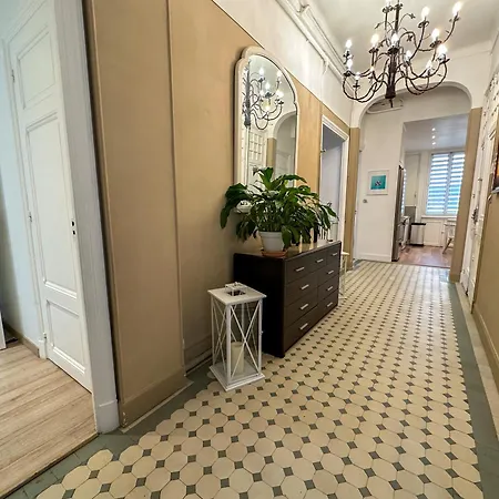 Bourgeois 3ch, 2sdb, Terrasse 70m2, Palais A 400m Apartment Cannes