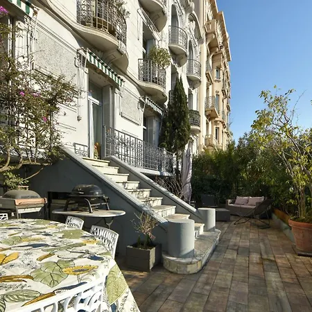 Apartment Bourgeois 3ch, 2sdb, Terrasse 70m2, Palais A 400m *