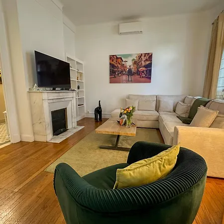 Bourgeois 3ch, 2sdb, Terrasse 70m2, Palais A 400m