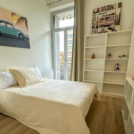 Bourgeois 3ch, 2sdb, Terrasse 70m2, Palais A 400m *
